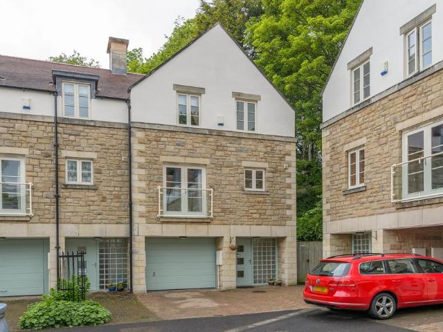3 bedroom townhouse for sale