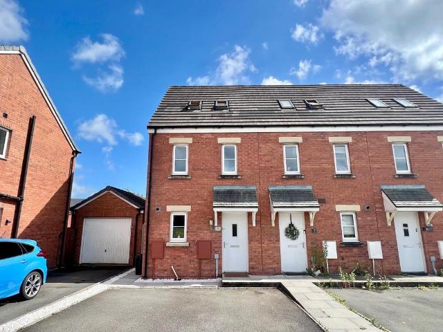 3 bedroom townhouse for sale