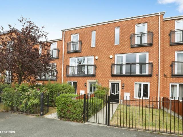 3 bedroom townhouse for sale