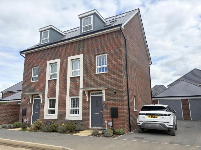 3 bedroom townhouse for sale