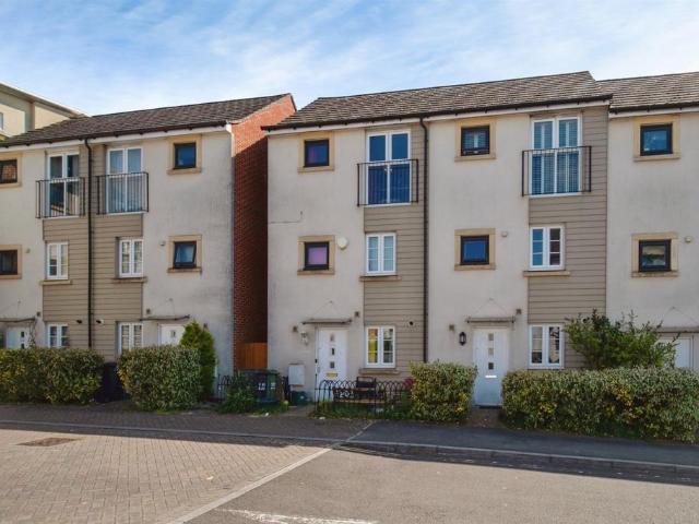 3 bedroom townhouse for sale