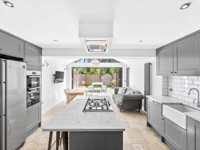 3 bedroom townhouse for sale