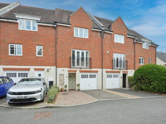 3 bedroom townhouse for sale