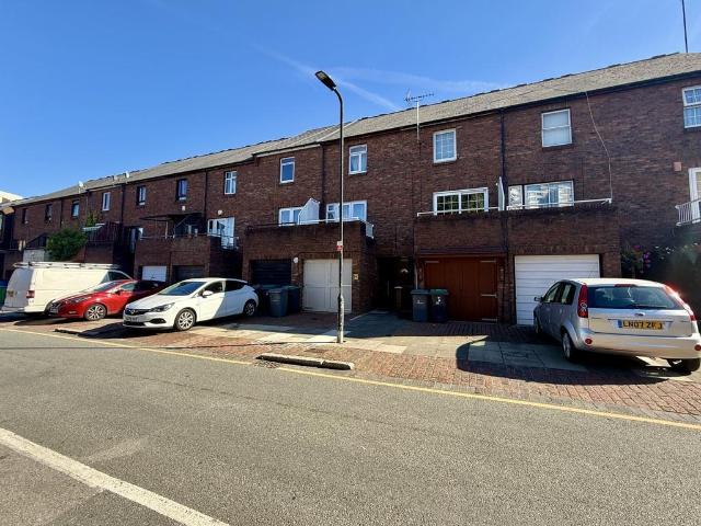 3 bedroom townhouse for sale