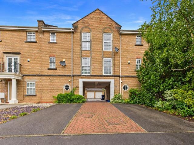 3 bedroom townhouse for sale