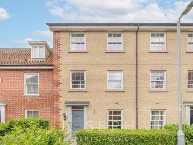 3 bedroom townhouse for sale