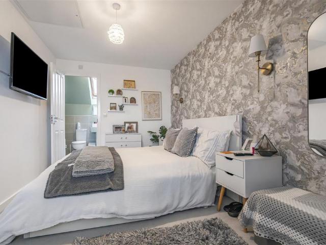 3 bedroom townhouse for sale
