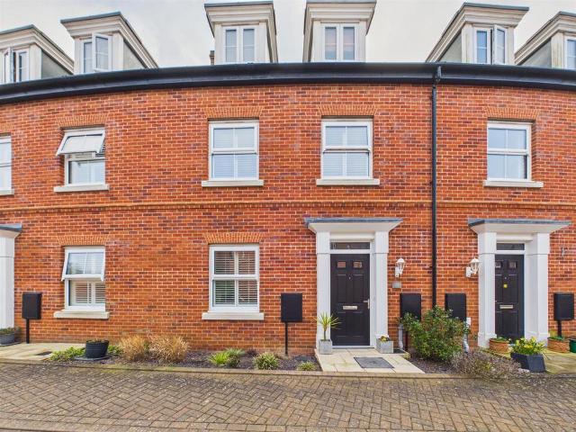 3 bedroom townhouse for sale