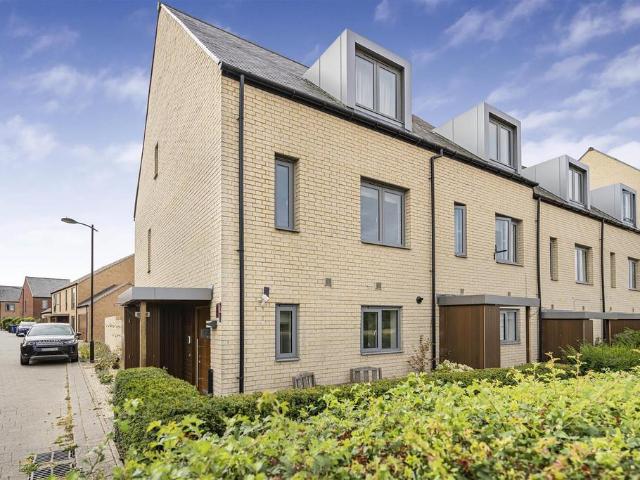 3 bedroom townhouse for sale