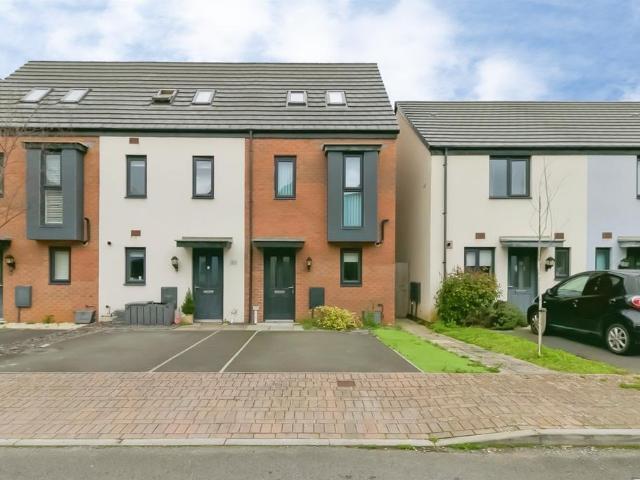 3 bedroom townhouse for sale