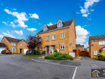3 bedroom townhouse for sale