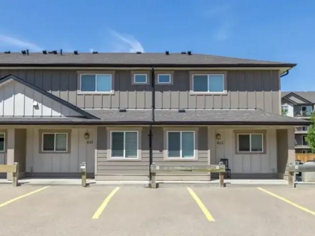 3 Bedroom Townhouse Fort Saskatchewan AB 103178461