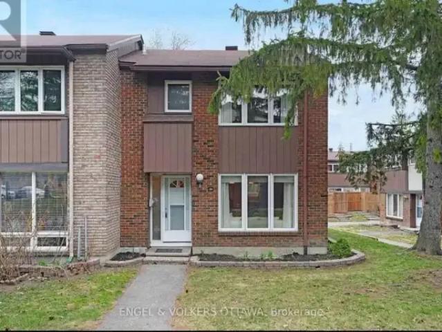 3 Bedroom Townhouse Gloucester ON 103338480