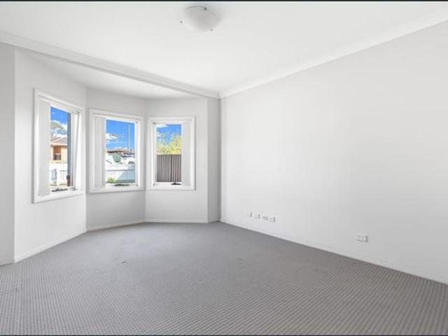 3 BEDROOM TOWNHOUSE | GREAT LOCATION | APPLY TODAY