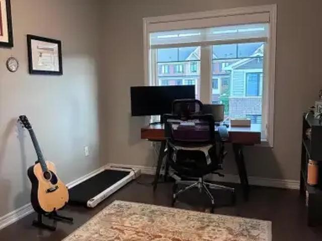 3 Bedroom Townhouse Grimsby ON 103355360