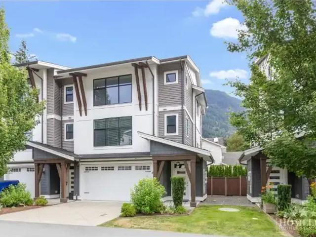 3 Bedroom Townhouse Harrison Hot Springs BC 104183153