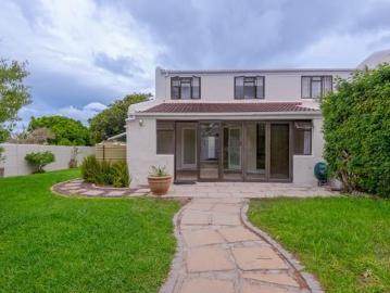 3 Bedroom Townhouse in Meadowridge