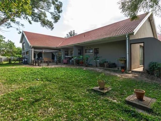 3 Bedroom Townhouse in Nahoon Valley Park