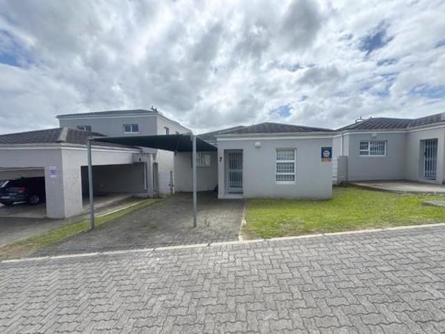 3 Bedroom Townhouse in Nahoon Valley Park