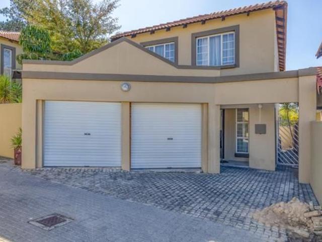 3 Bedroom Townhouse in North Riding