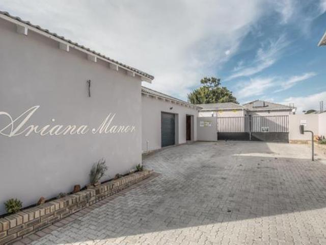 3 Bedroom Townhouse in Overbaakens