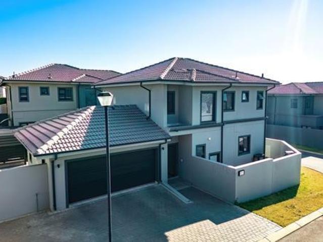 3 Bedroom Townhouse in Olivedale