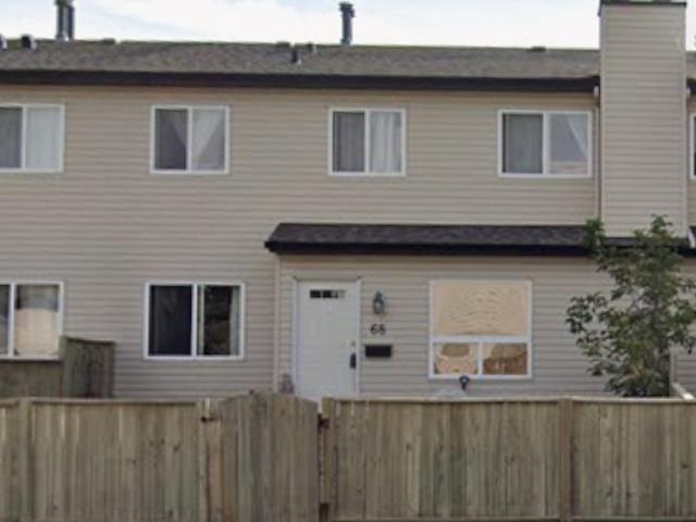 3 Bedroom Townhouse, in Anders Village!