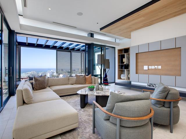 3 Bedroom Townhouse in Bantry Bay