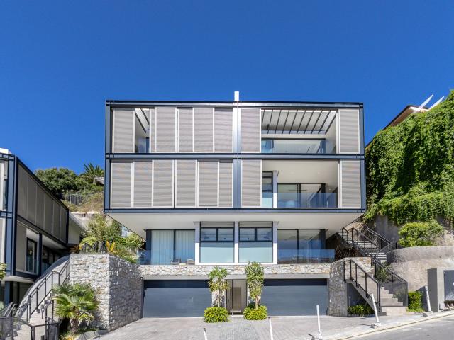 3 Bedroom Townhouse in Bantry Bay