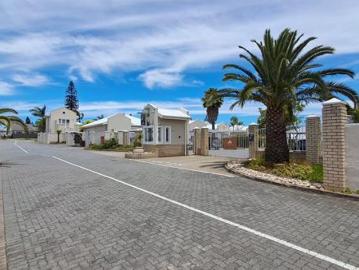 3 Bedroom Townhouse in Beacon Bay