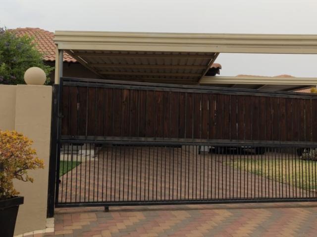 3 Bedroom Townhouse in Bela Bela