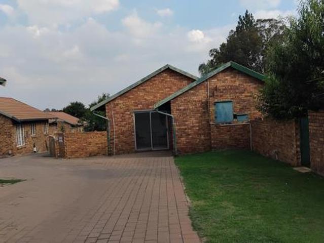 3 Bedroom Townhouse in Birchleigh