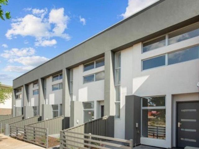3 Bedroom Townhouse in Blakes Crossing Private Rental