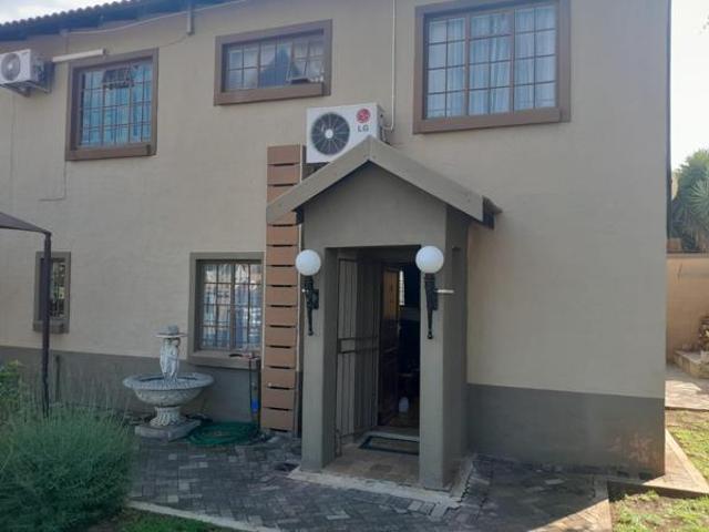 3 Bedroom Townhouse in Brits Central