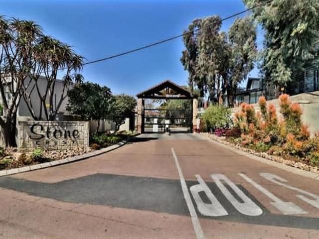3 Bedroom Townhouse in Broadacres