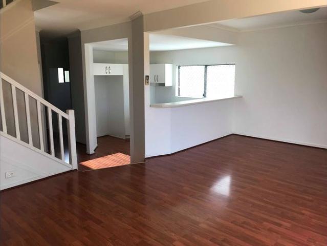 3 Bedroom Townhouse in Central Maroochydore, water is included in rent