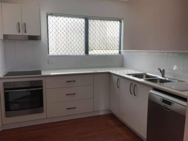 3 Bedroom Townhouse in Central Maroochydore, water is included in rent