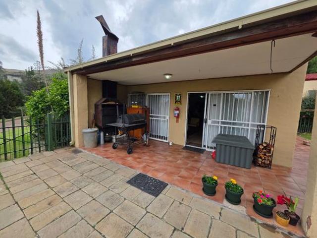 3 Bedroom Townhouse in Clarens