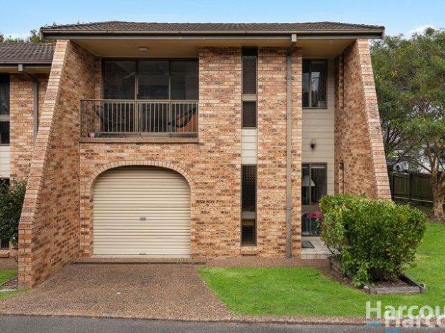 3 Bedroom Townhouse in Convenient Charlestown Location