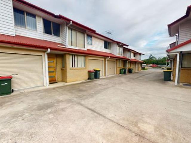 3 Bedroom Townhouse in convenient location