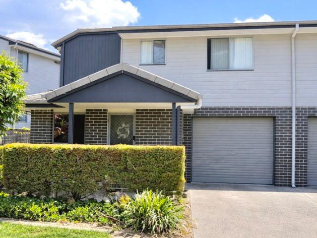 3 Bedroom Townhouse in Dakabin Great Location!