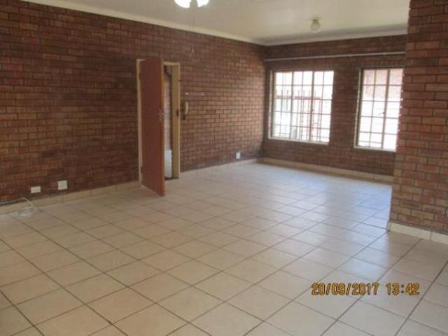 3 Bedroom Townhouse in Delmas