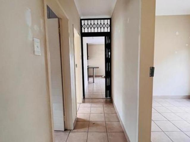 3 Bedroom Townhouse in Die Heuwel Ext 1