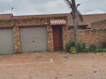 3 Bedroom Townhouse in Edleen