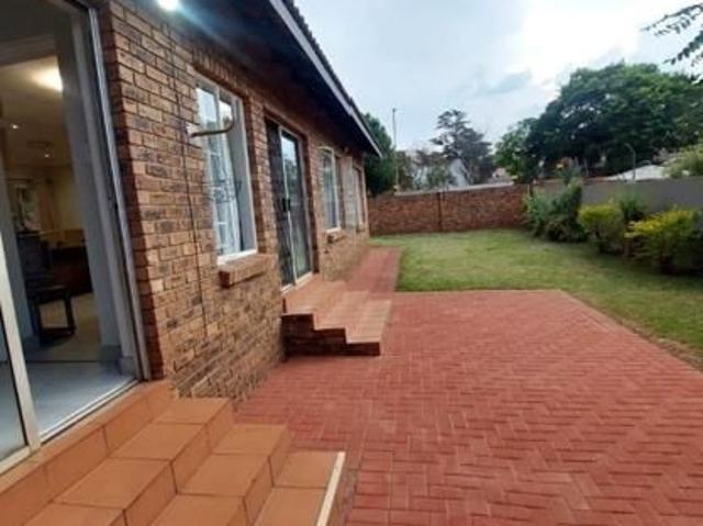 3 Bedroom Townhouse in Eldoraigne