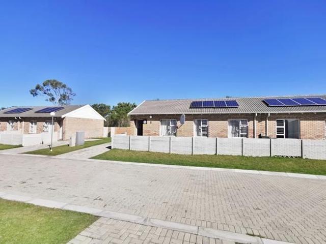3 Bedroom Townhouse in Fairview