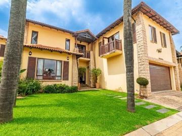3 Bedroom Townhouse in Glen Erasmia