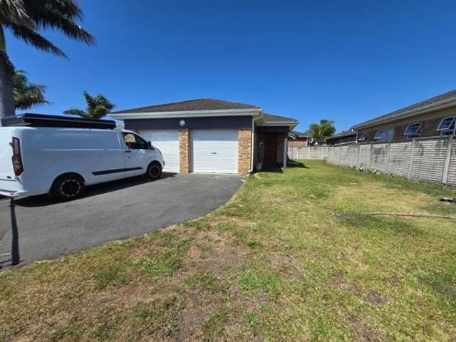 3 Bedroom Townhouse in Gonubie