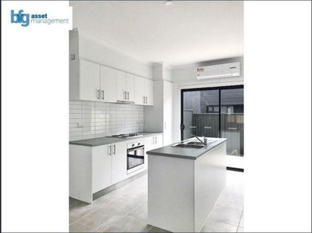 3 bedroom townhouse in great location