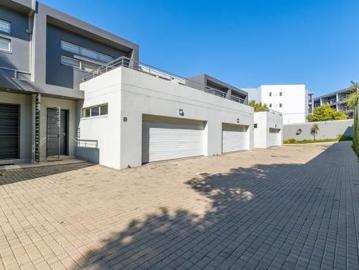 3 Bedroom Townhouse in Hurlingham